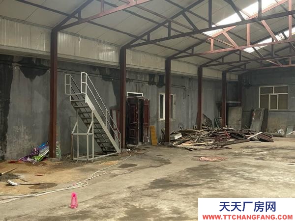 阳明铁岭河大市场、果库附近，交通便利，价格便宜