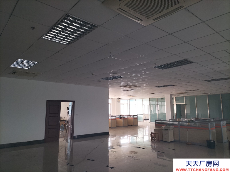 出租1500㎡ 独门独院户型 新材料新能源行业都可入园 有办公宿舍