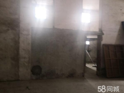 赣州市宁都物资仓库  房子有三个门面150平米里面有阁楼可以做仓库厂房开店图3