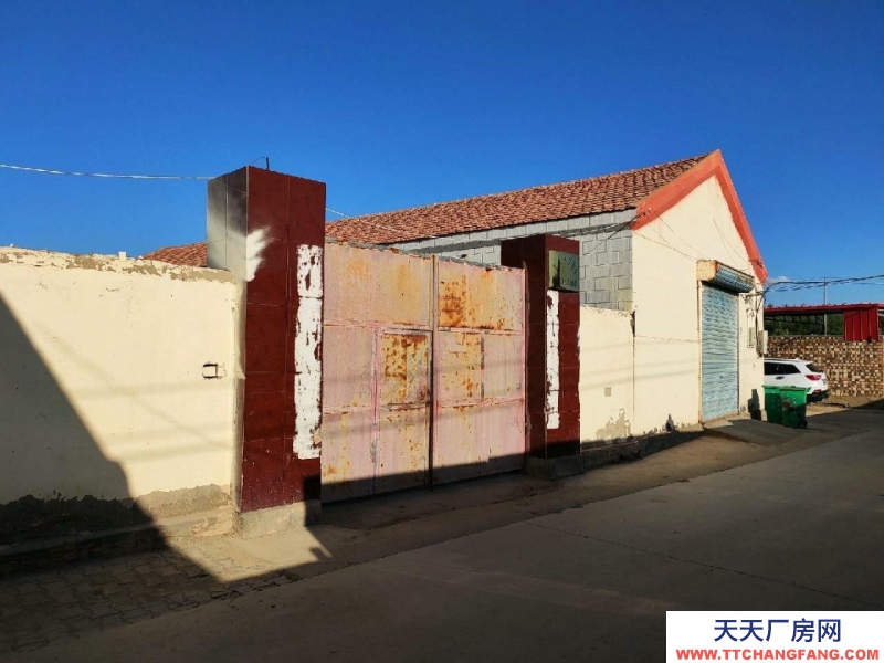 (出租) 临河厂房出租，临五路晨光三队砖瓦房两栋，建筑面积450平朱