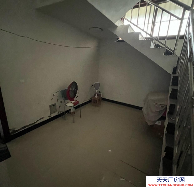 (出租)徐州新沂独门独院，地势高，防潮通风适合电商仓库