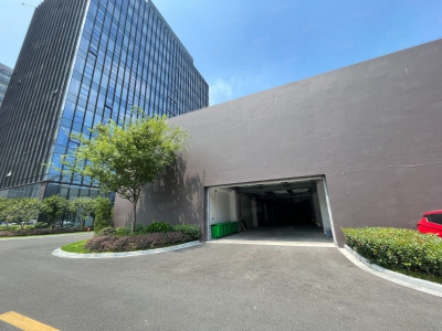 (出租) 南通崇川通京大道人民中路口厂房仓库，适合展厅图1