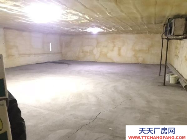 北林平房仓库，有制冷设备，可达到零度左右，也可当作普通仓库使用