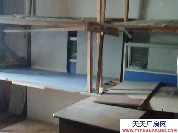 道里透笼市场对面库房100平一200平1万5