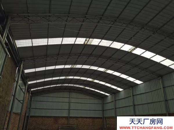 大通离马路近，方便装卸货
