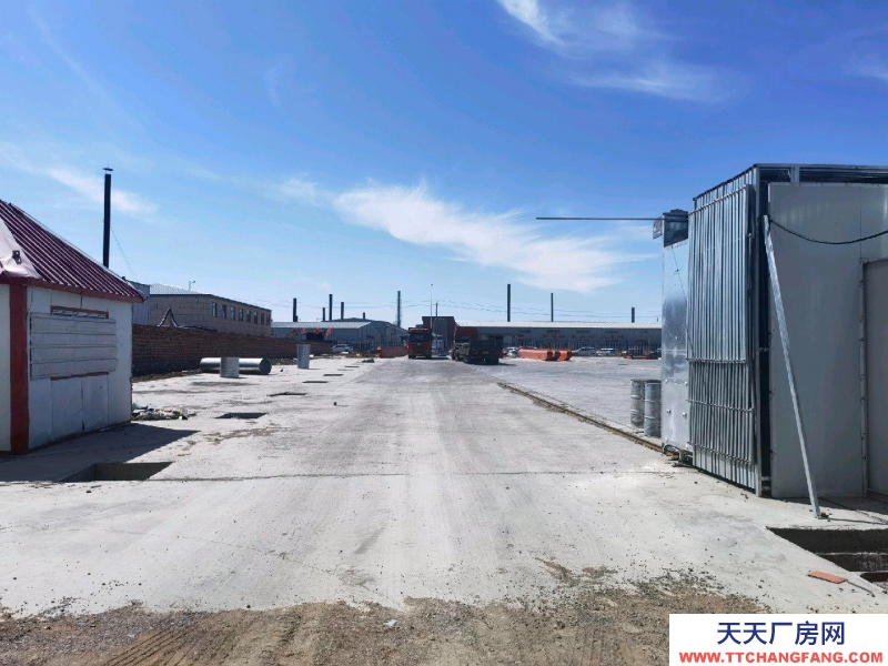 (出租) 平地泉附近，工业园，有大院，有车间二栋，5600平米一栋