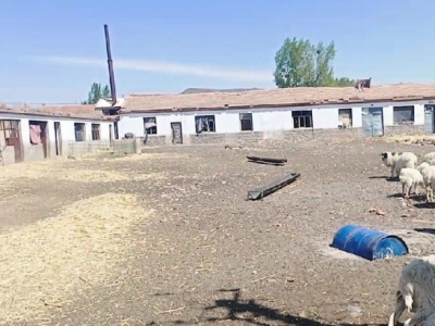 (出售) 乌兰察布两亩半大院厂房手续集宁机场北3公里大十号村图2