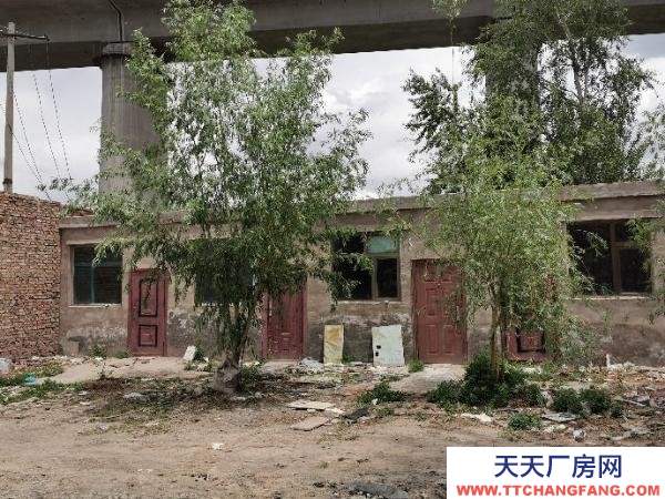 平安马驿新村附近场地3900平米出租可进半挂车交通方便