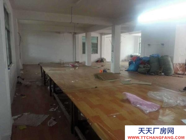 九江市德安机加工厂房  民信南路利民超市后 厂房 240平米
