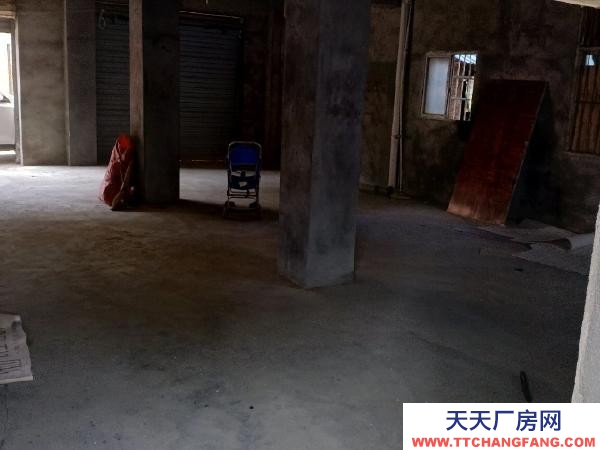 九江市德安物资仓库  地理位置优越，交通方便！