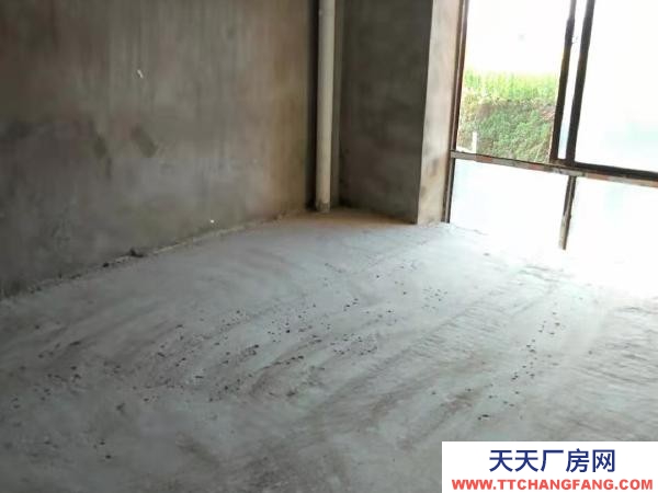 九江市彭泽物资仓库 龙鼎大市场内，一至三层可全租或分层出租