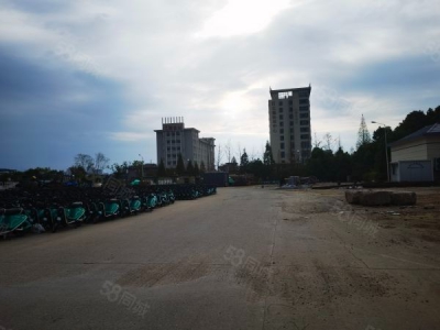 宜春市袁州肉制品厂房 硬化场地10000多平米出租，能进大货车，地段好，图1