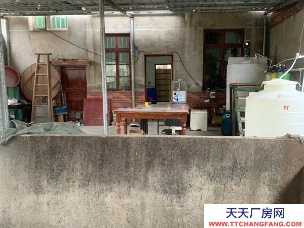 宜春市袁州机加工厂房  一屋200平米可做仓库或小型加工厂，二楼可以住户