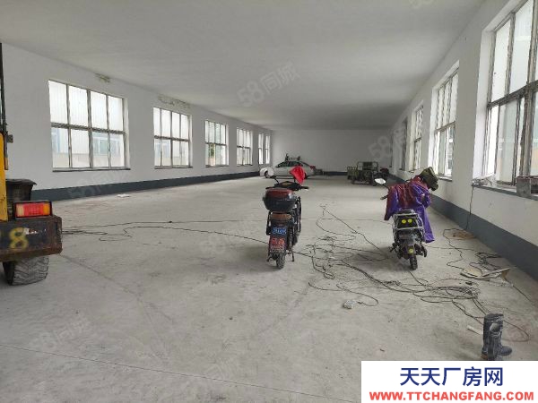 和平区满融附近1200平厂房机加工厂房，上下两层有货梯5吨 电400