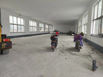 和平区满融附近1200平厂房机加工厂房，上下两层有货梯5吨 电400图1