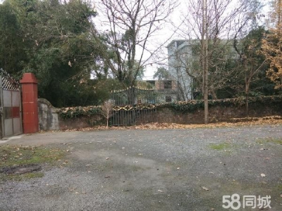 宜春市袁州机加工厂房 本厂房是水泥框架结构，内高5.2米。交通方便可进大挂车。图2