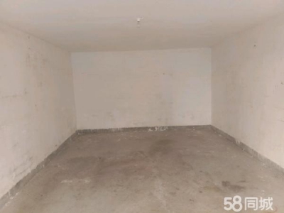 宜春市袁州物资仓库 车库前面还有停车位，价格便宜，停车或放货物的理想选择。图2