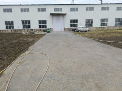 辽中厂房3700平出租，举架10米，有吊车5吨，可分租图1