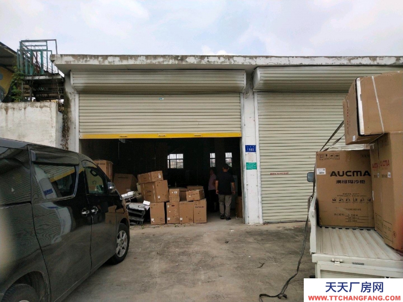 (出售) 两层一楼可当仓库厂房二楼住房三室一厅一厨一卫阳台靠公路