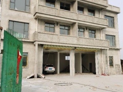(出租) 有三相电，3层半楼房1楼650平方2-3楼套房图2