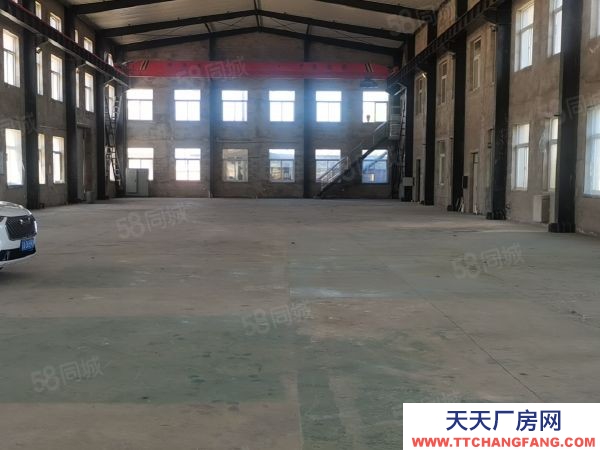 新民独门独院厂房出租，总面积4000平，车间3000平有航吊