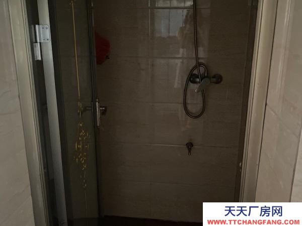 宜春市樟树物资仓库 可以做仓储但是不能做饭