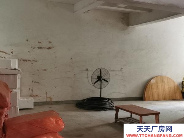 宜春市樟树物资仓库 仓库面积大 交通便利 莅临菜市场 可随时看房