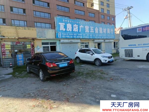 瓦房店出租一套500平门店房，价格便宜。