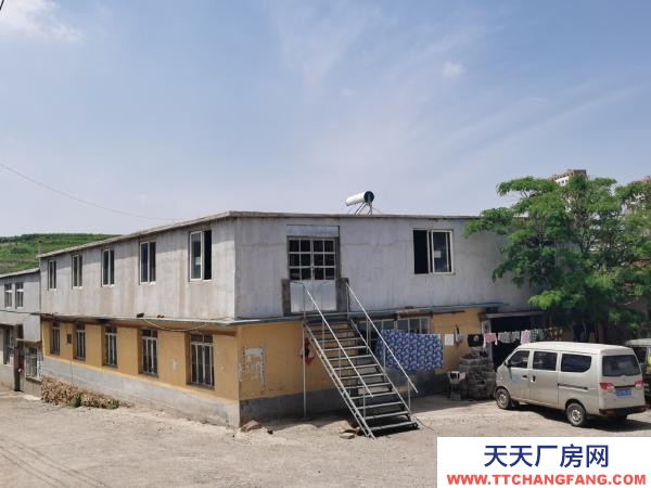 瓦房店厂房仓库出租。地点位置方便靠道边