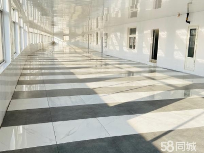 普兰店花儿山临街二楼850平方米，全新装修，出租。图1