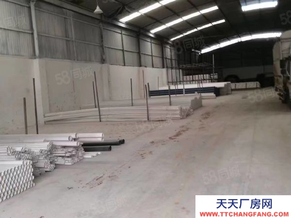 嵩明区1000平厂房带7间办公住房出租