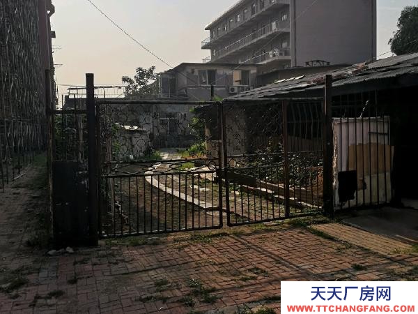 站前城中心千平厂房出租。可整租，可分租，可出售。