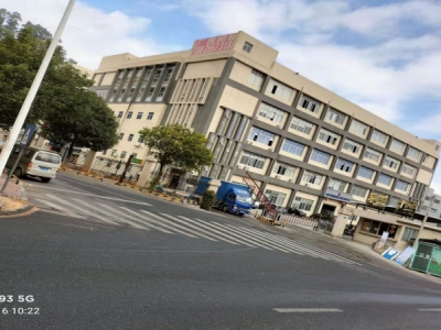 东莞市塘厦镇１５００平方米红本高层厂房分开出售图1