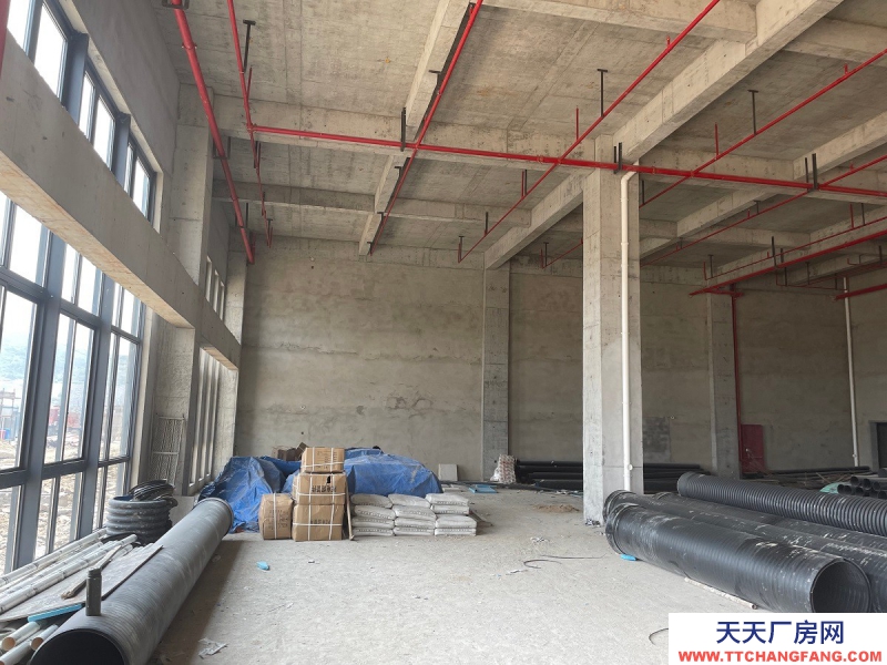 出售杭州全新2000方厂房，只售3000多，高速轻轨环绕，适合各类行业