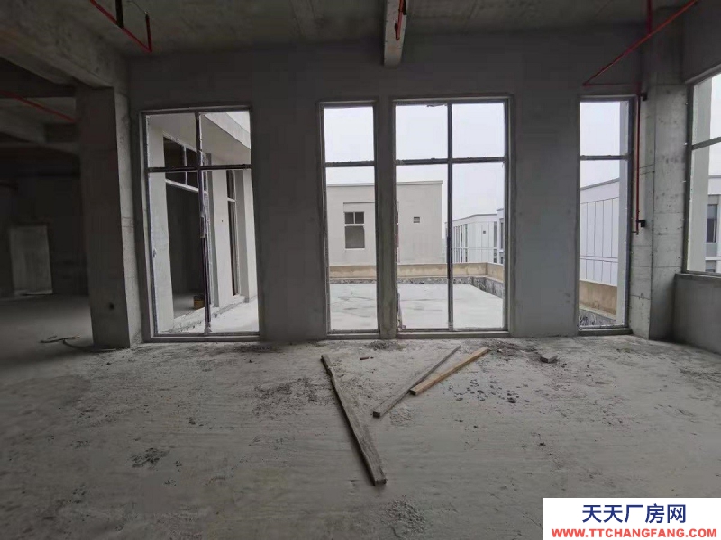 出售杭州全新2000方厂房，只售3000多，高速轻轨环绕，适合各类行业