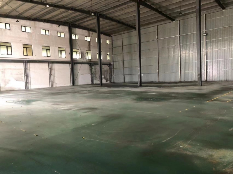 北京外30公里紧邻平谷，京顺平科技园2000平厂房出租、手续齐全可进大车，配套齐