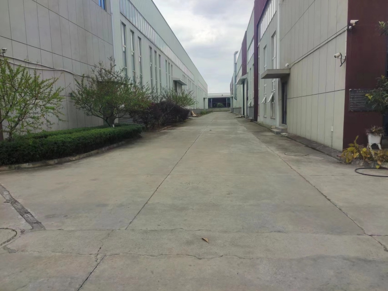 可整租可分租  道路宽 面积大