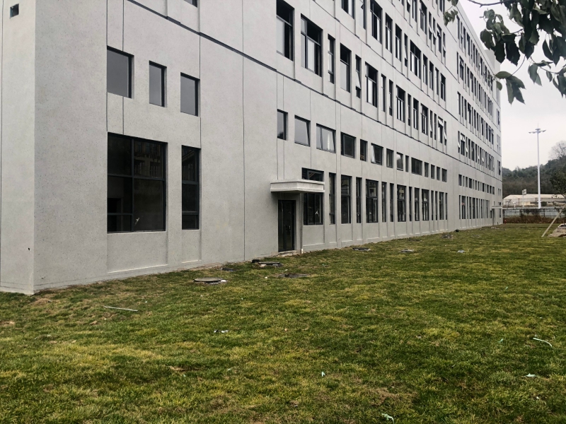 出售杭州全新独栋厂房，只售3000多，高速轻轨环绕，生活配套齐全