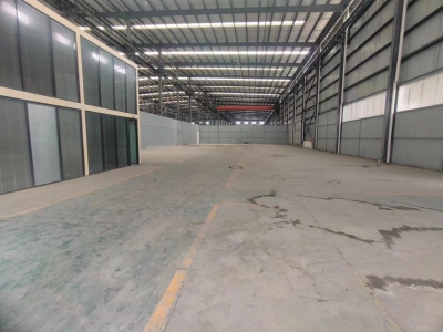 出租龙泉驿厂房 交通便利 自带双层办公楼 带行车 道路宽大图2
