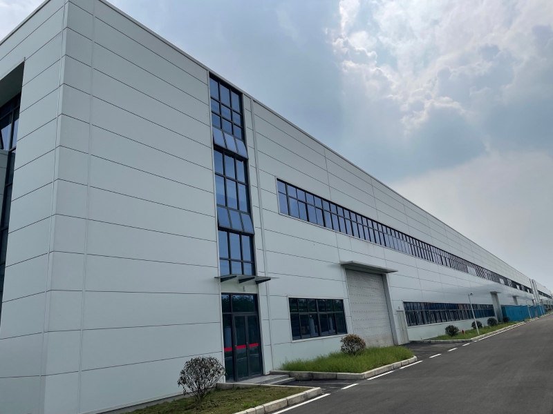 厂房招租，约10万㎡单层钢结构标准厂房，欢迎实地考察
