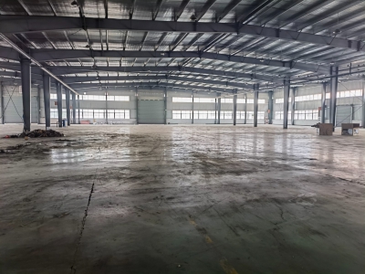 时代高架下23000方钢结构带月台厂房出租图5