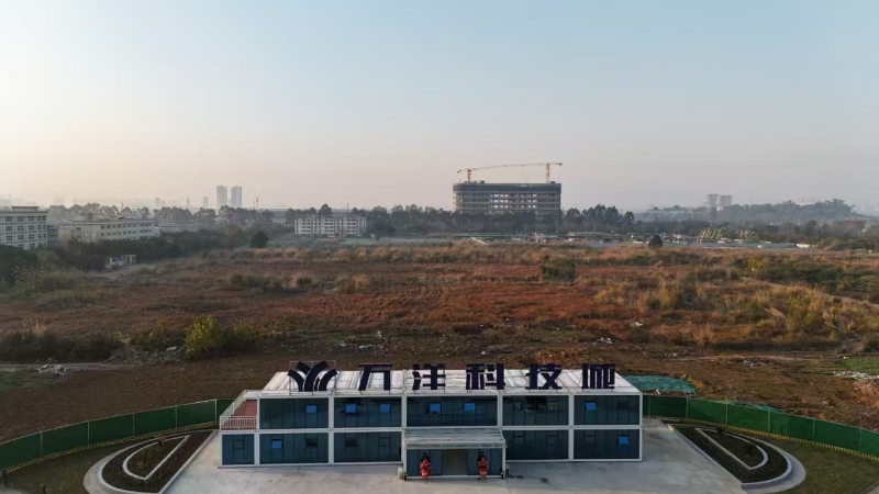 成都经开区 2000㎡标准厂房出售 独门独院户型独立产权 临地铁高铁