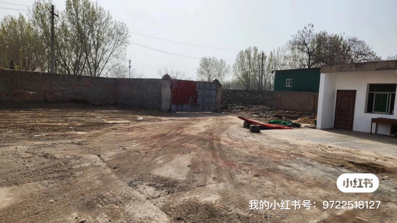 场地出租 西安石化大道靠近西三环 12亩 不限业态 可适当改造 交通便利 水电齐全 另有平房四间约100平 可做库房或办公室 价格优惠 有意请私聊