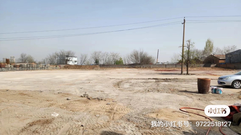 场地出租 西安石化大道靠近西三环 12亩 不限业态 可适当改造 交通便利 水电齐全 另有平房四间约100平 可做库房或办公室 价格优惠 有意请私聊
