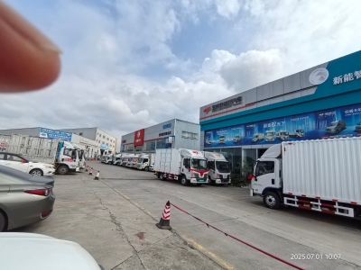 晨明新都商用车总部港对外招商。图1