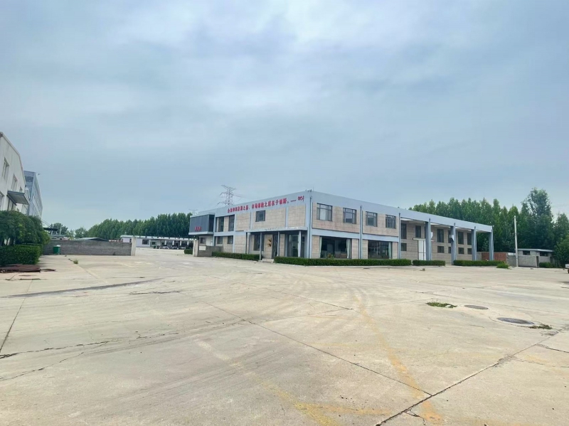 紧邻高速口厂房直租（整租、分组）设备手续齐全，内部道路宽敞