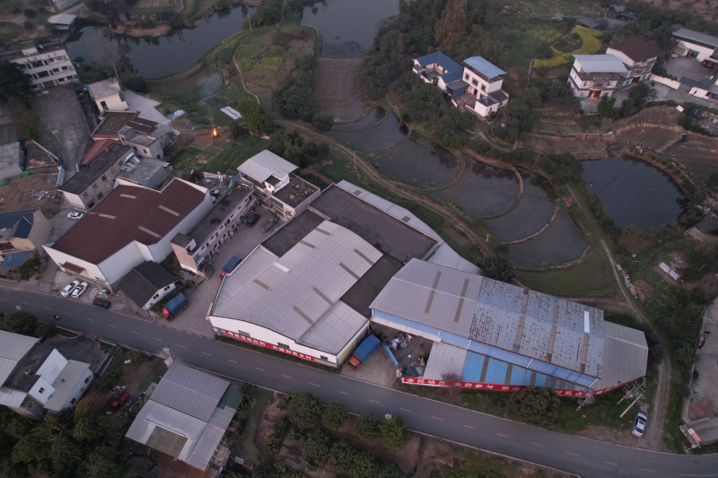 高性价比标准仓库、厂房出租，双高速路口，均不超过20分钟