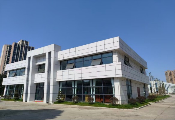 成都食品厂房出租，面积751㎡，1250KVA动力电，配备20亩空坝。