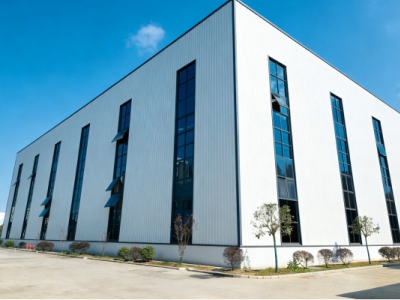 成都食品厂房出租，面积1162㎡，1250KVA动力电，配备20亩空坝。