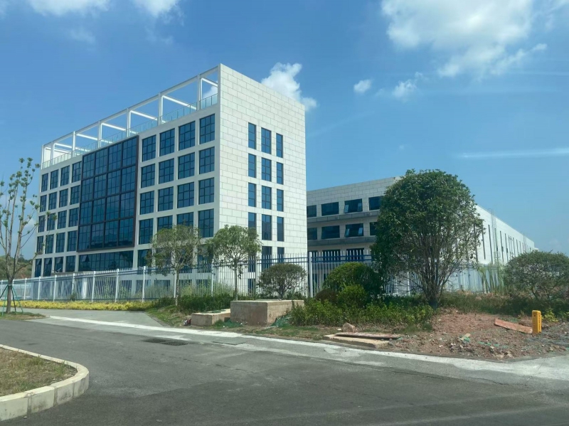 成都东部新区1楼10000余平厂房租赁 背靠阿里巴巴 正对蜂巢能源 办公楼、倒班楼配套齐全